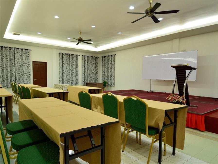 Dream World Resort Kampong Kundassan Esterno foto